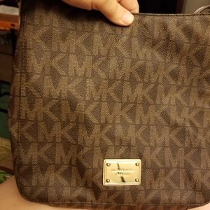 Michael kors Crossbody